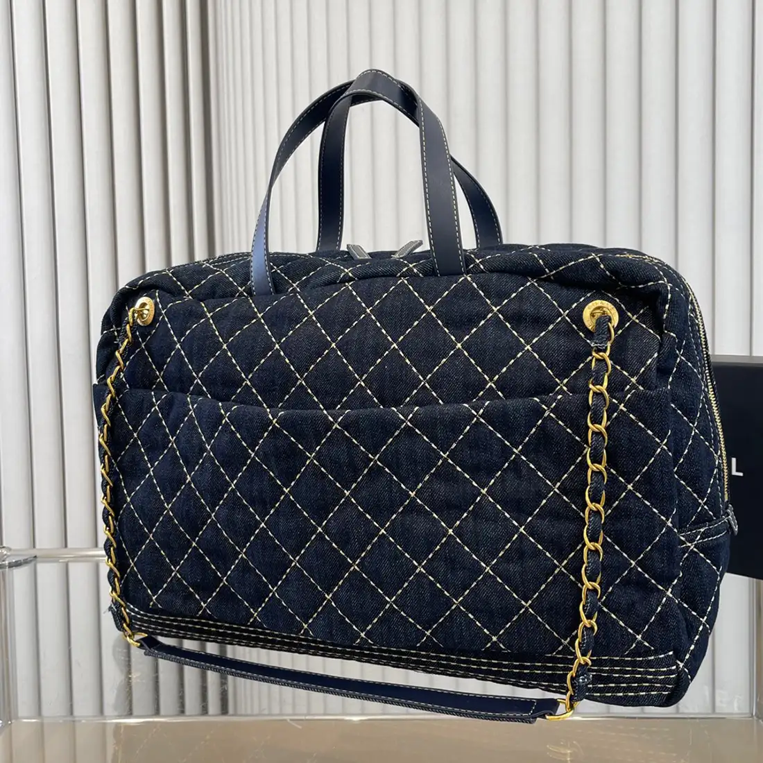 Chanel denim airport bag(图2)